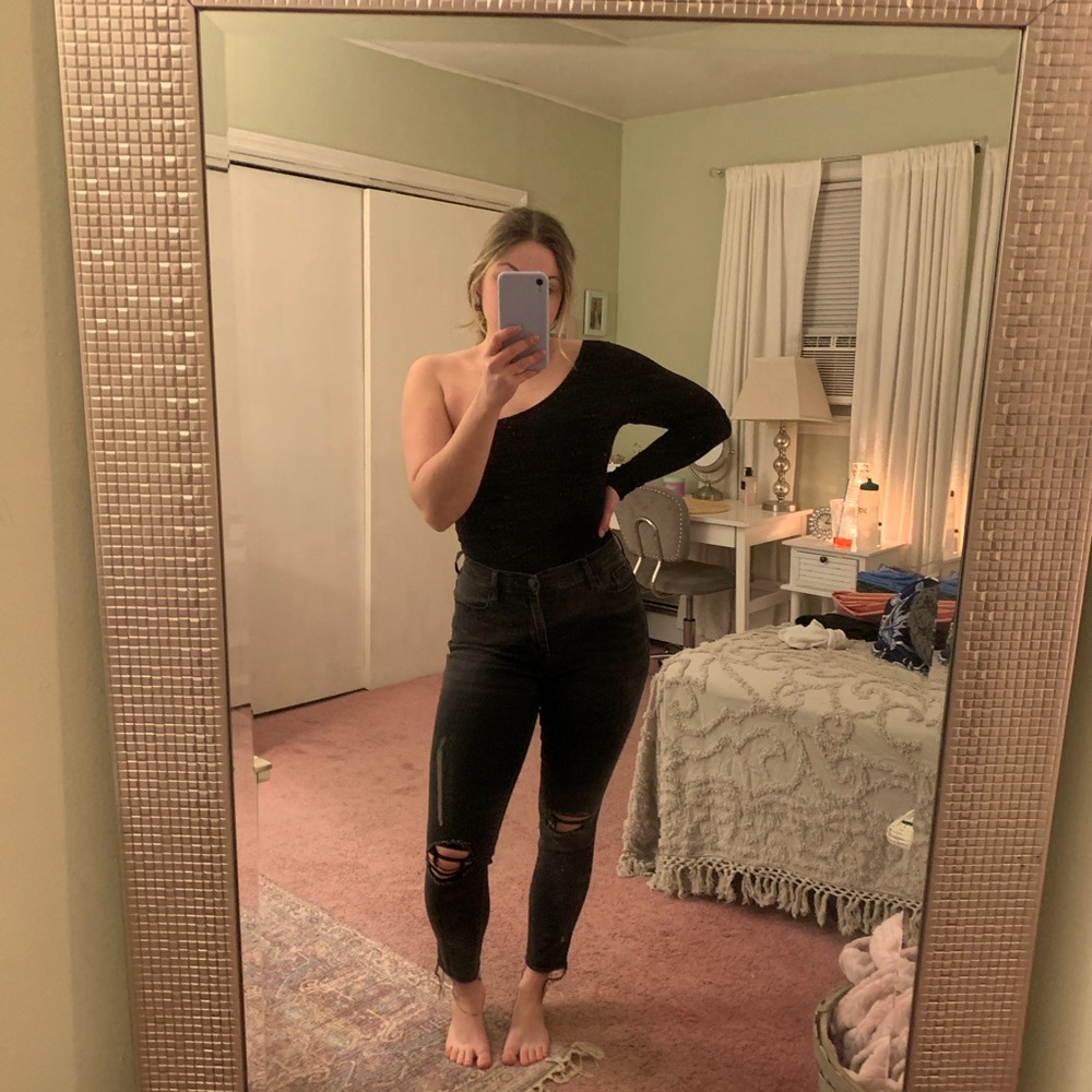 Brandy Melville one shoulder bodysuit